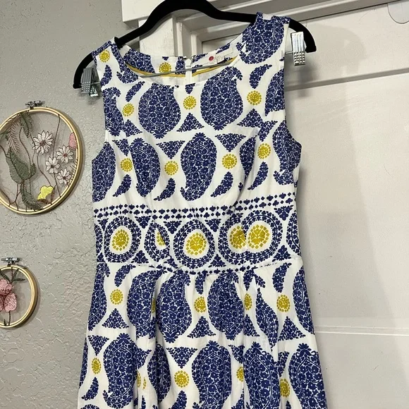BODEN LIZZIE COTTON PREPPY PAISLEY BLUE & YELLOW SLEEVELESS MIDI DRESS SIZE 2 - Picture 4 of 15